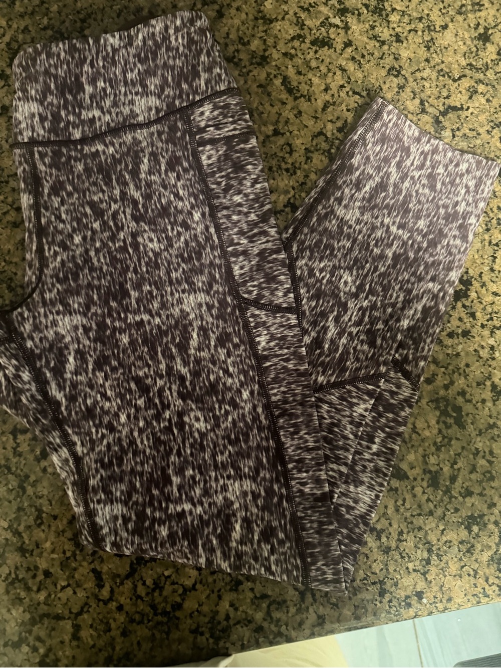 Victoria's Secret total knockout Burgundy & White Space-Dye High-Rise Leggings